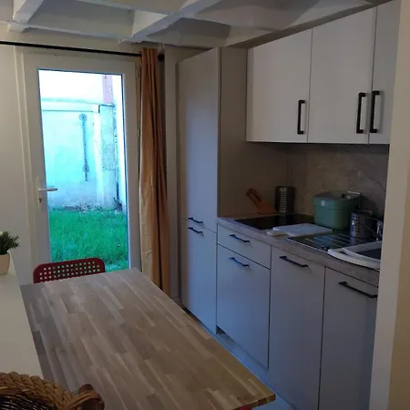 Spacieux Chez Alice בית אירוח נים